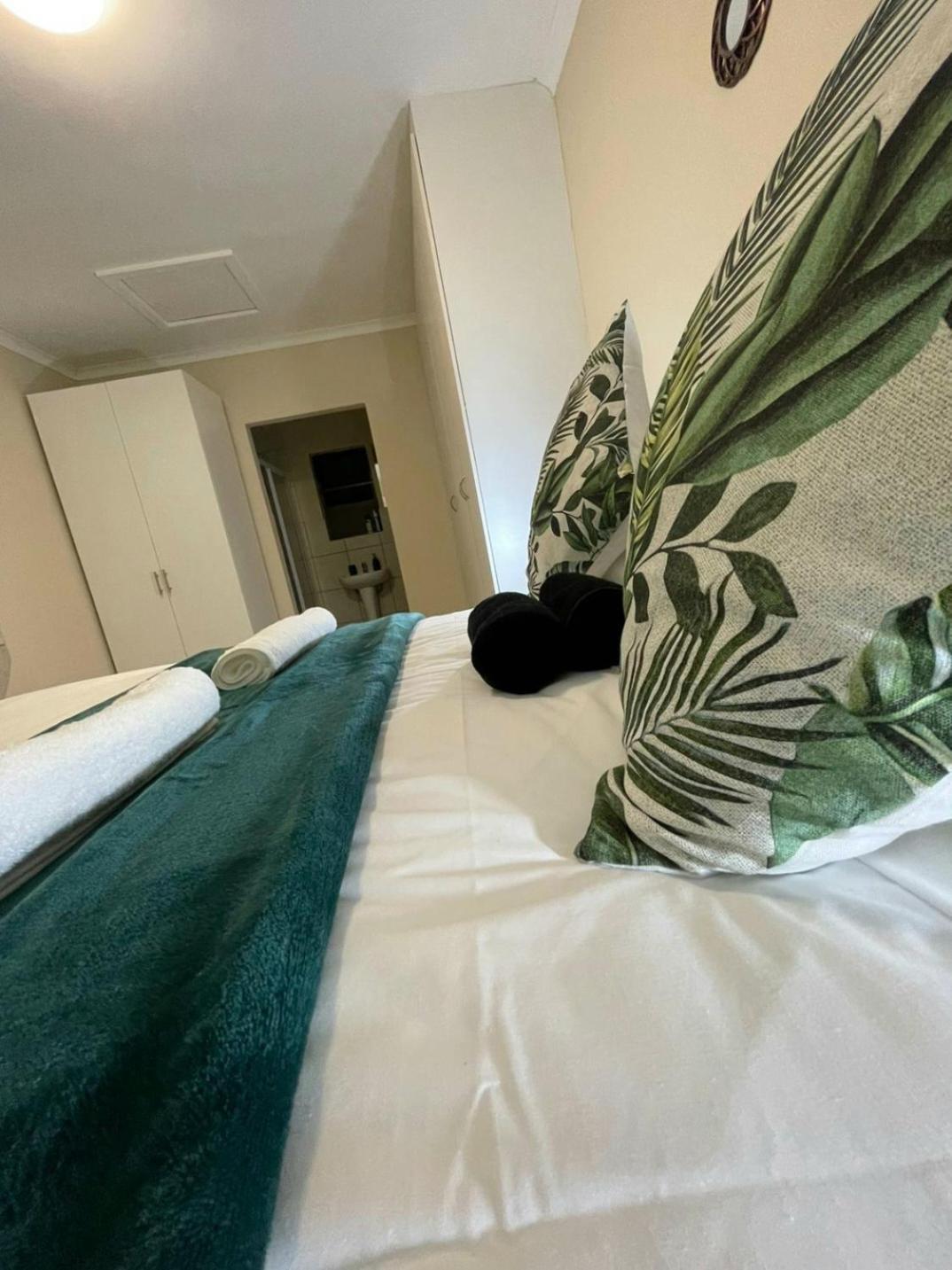 Cleo's Corner Apartment East London